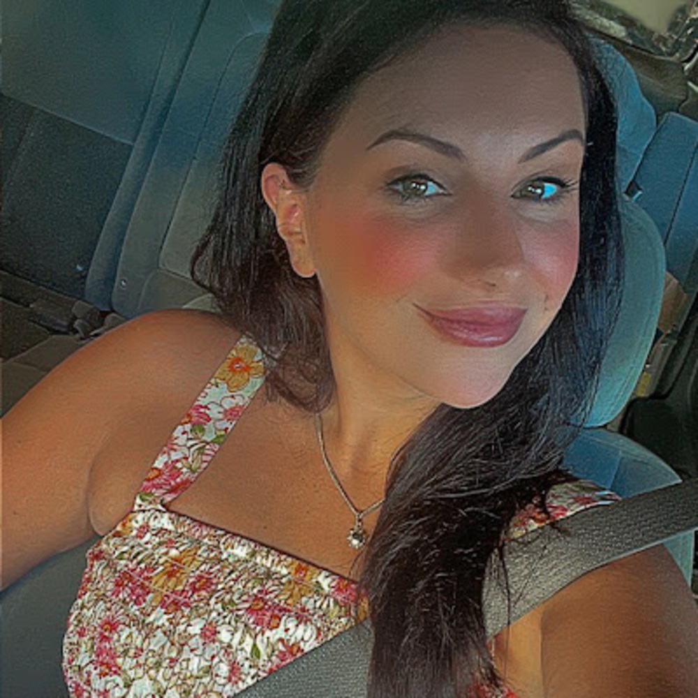 Meet your Posher, Andrea